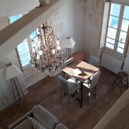 XVIII Century Gem With Magnificent Views Of The Harbour With A Private Garage Lägenhet Saint-Martin-de-Ré Exteriör bild